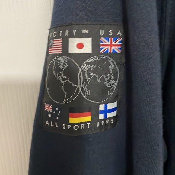 New VCTRY Sweatshirt with kangaroo pouch size large - Picture 5 of 13